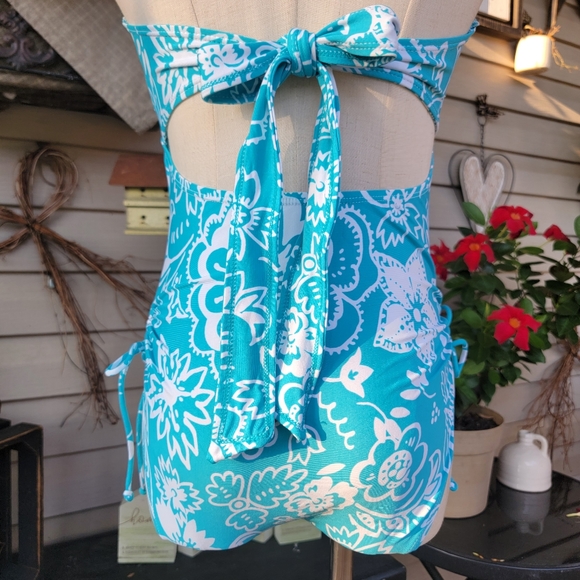 BEACH HOUSE ♡ Gorgeous Aqua Blue 'n White Strap(Less) Tie Back Adj Swimsuit 12 - Picture 10 of 17